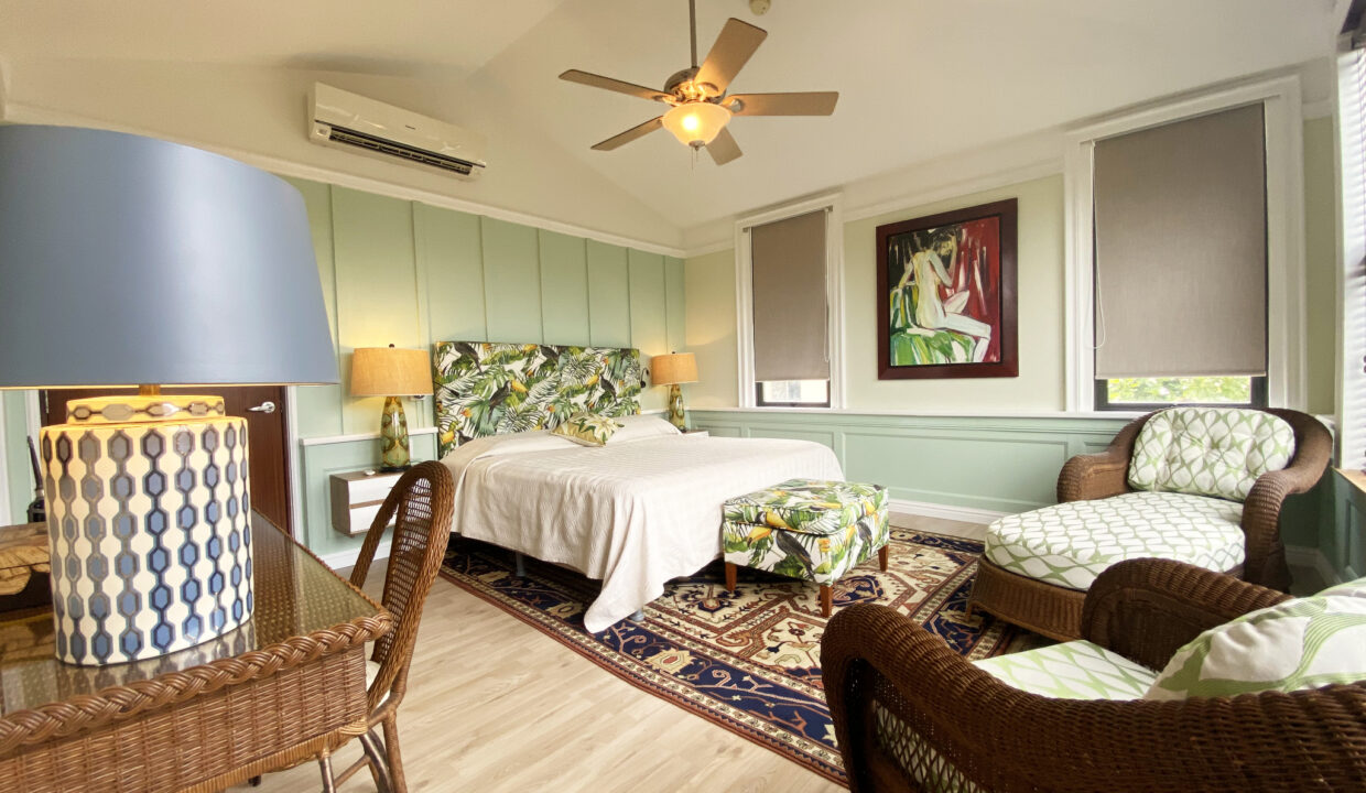 River-Valley-Principal-Bedroom-1